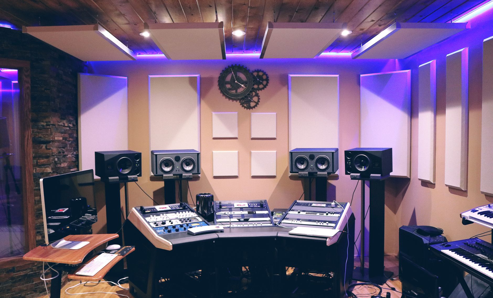Acoustic panel in home studio